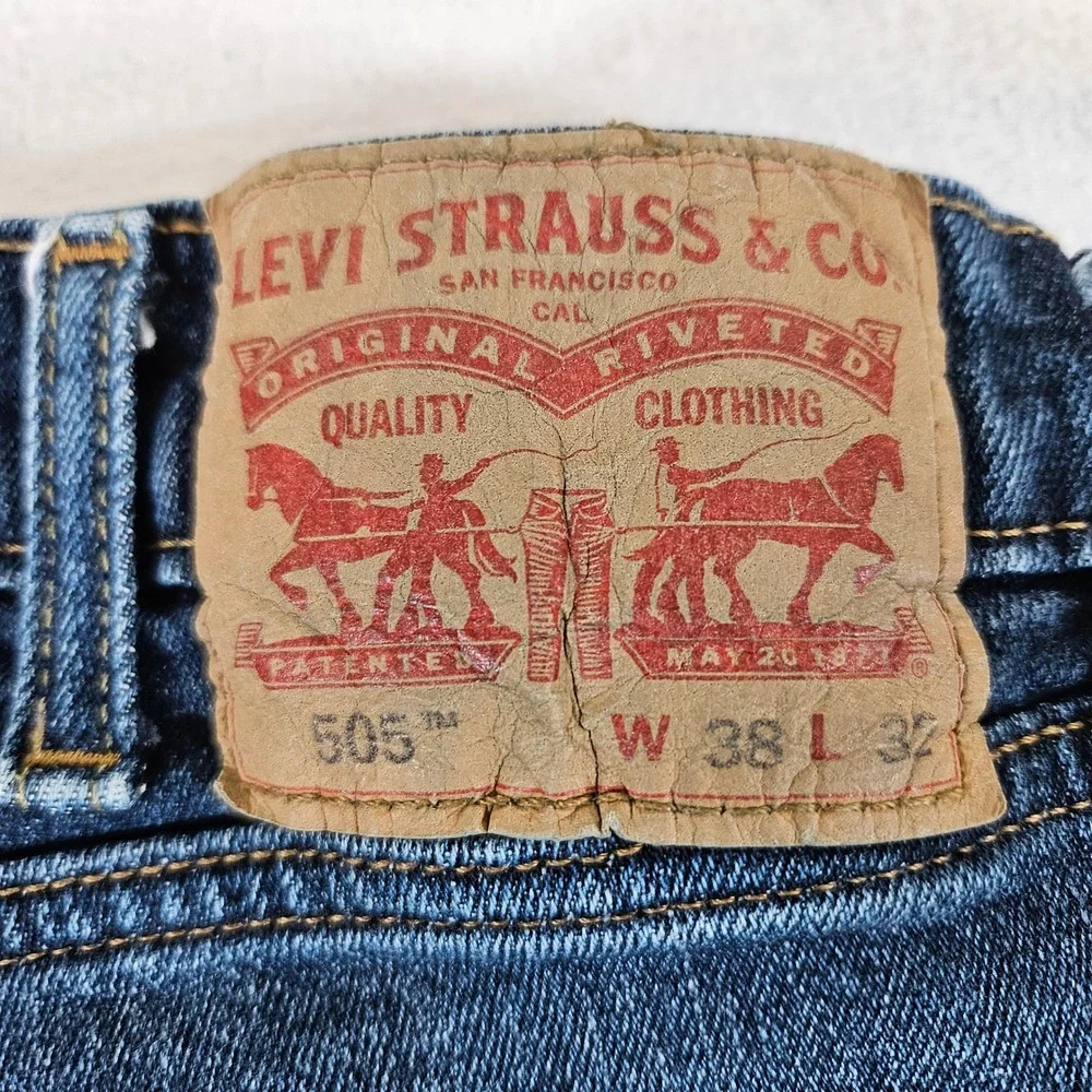 Levi's 505 Regular Fit Jeans Mens 38x32 Dark Wash Blue Straight Leg Denim